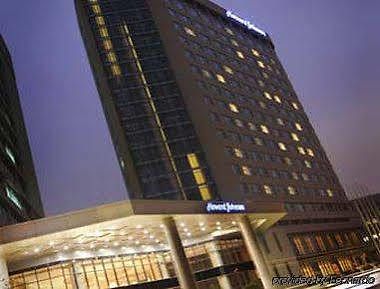 Howard Johnson Caida Plaza Shanghái Exterior foto